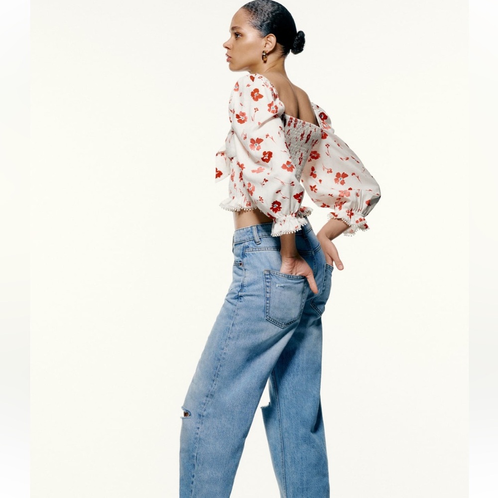 Zara Floral Blouse with Puff Sleeves Size Medium - Picture 3 of 16